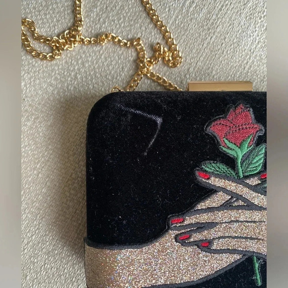 Danielle Nicole Disney Bag Sleeping Beauty Clutch Rose x Disney - Picture 4 of 9